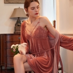 Pyjama Velours Femme en Dentelle pour l'automne et l'hiver
