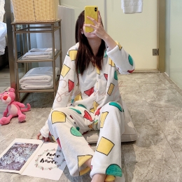 Pyjama Pilou Pilou à Carreaux Géométriques